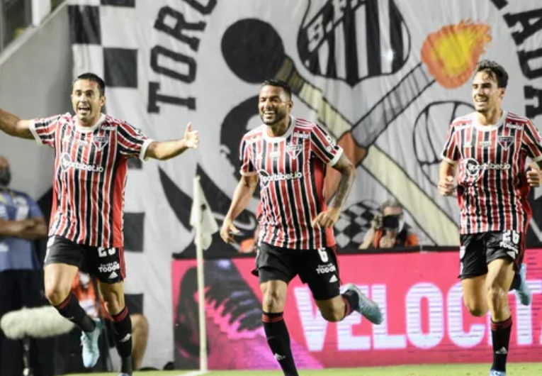 imagem da materia: São Paulo não vence o Santos na Vila Belmiro desde 2022