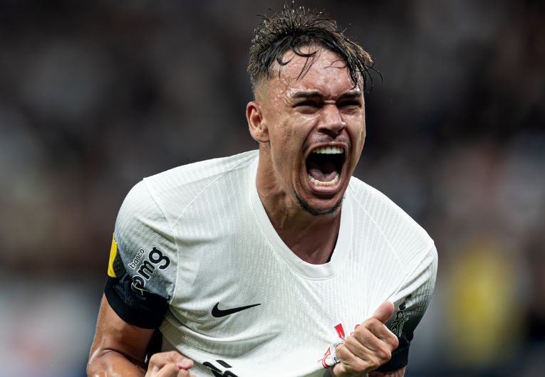 imagem da materia: Zagueiro do Corinthians é destaque no Paulistão