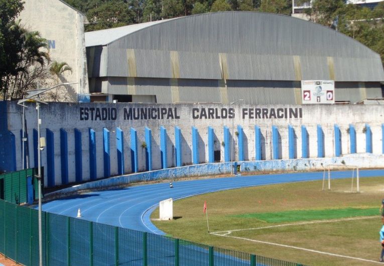 imagem da materia: Estádio é liberado e Colorado pode estrear em Caieiras