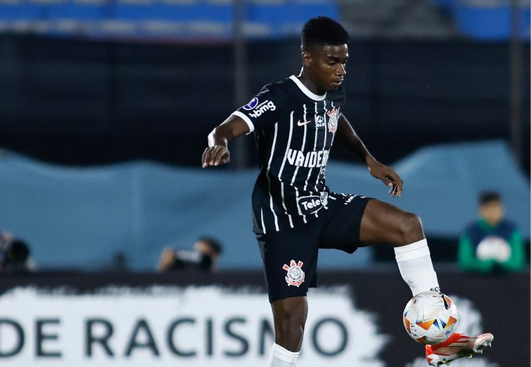imagem da materia: Félix Torres comenta número de jogos e adaptação ao Brasil