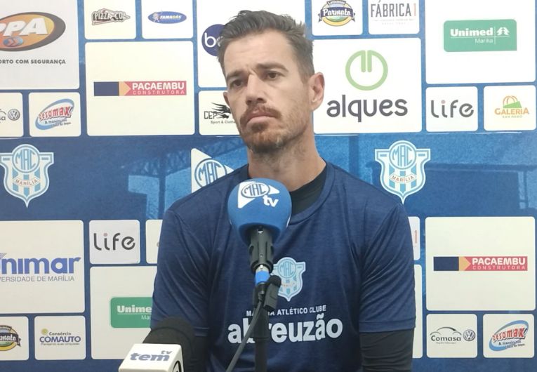 imagem da materia: Goleiro do Marília comenta expectativa para estreia em 2025