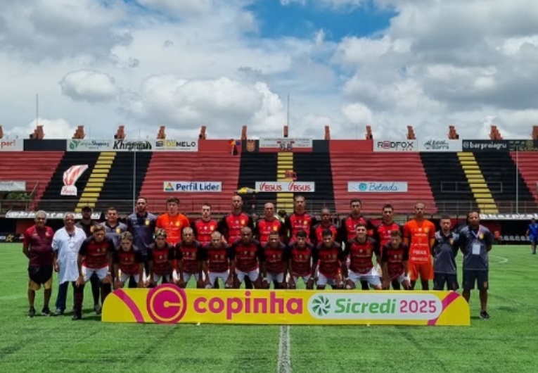 Flamengo de Guarulhos vence Barra-SC