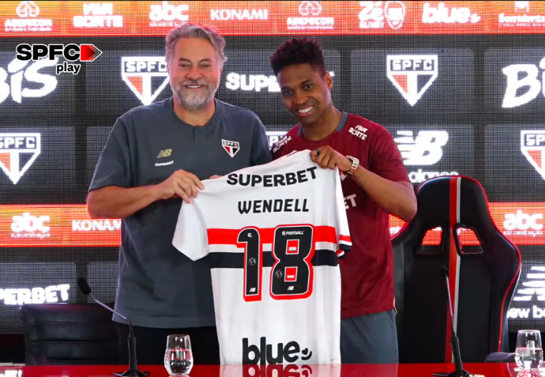 imagem da materia: Em coletiva, Wendell diz que peso da camisa foi determinante