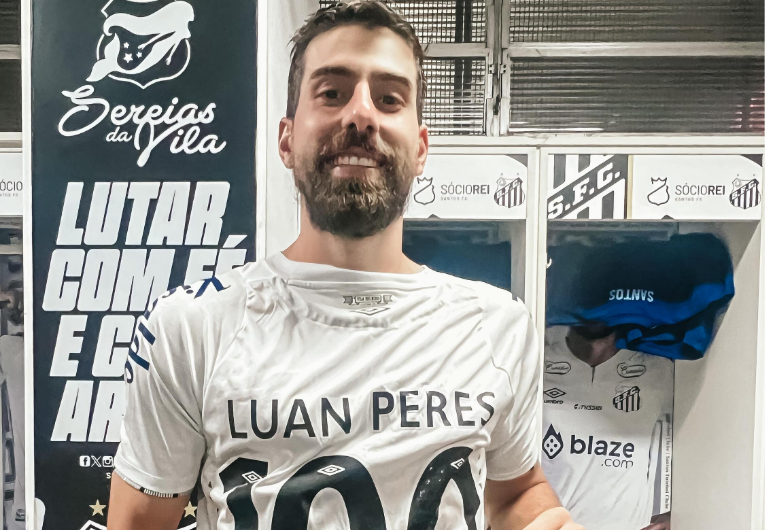 imagem da materia: Luan Peres chega a 100 partidas com a camisa do Santos