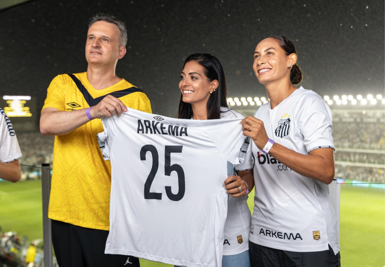 imagem da materia: Santos fecha patrocínio com Arkema para o futebol feminino