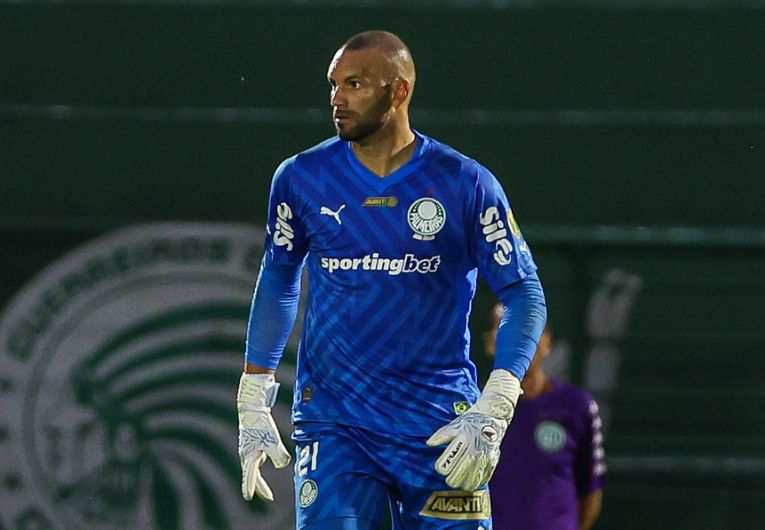 imagem da materia: Weverton comemora marca de 400 jogos pelo Palmeiras