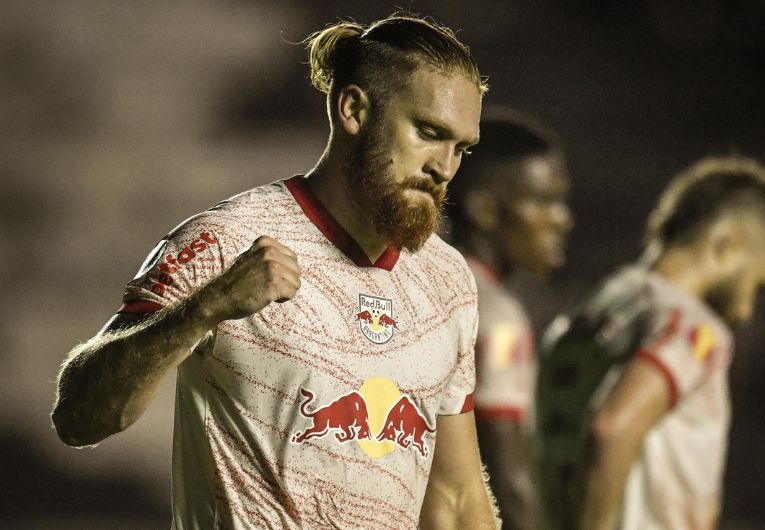 imagem da materia: Isidro Pitta marca seu primeiro gol pelo Bragantino