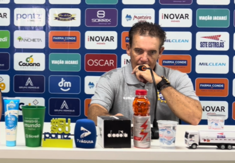 imagem da materia: Paulo Roberto avalia derrota do São José em sua estreia