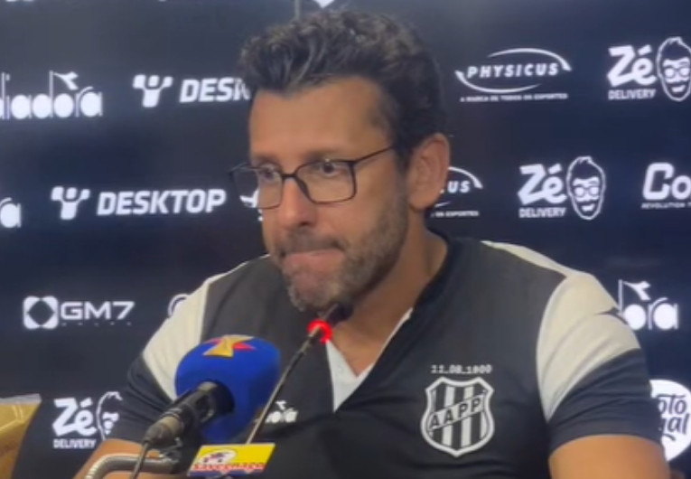 imagem da materia: Alberto Valentim elogia entrega da Ponte Preta em empate