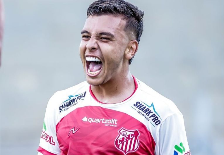 imagem da materia: Vinicius Popó assume a artilharia da Série A2