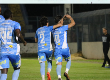 Rodrigo Andrade comemorando seu primeiro gol na partida / Foto: Repodrução Marília