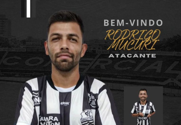 imagem da materia: Comercial anuncia dupla de reforços