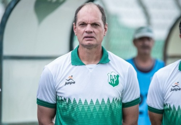 imagem da materia: Valmir Israel é demitido do Rio Preto após sequência ruim