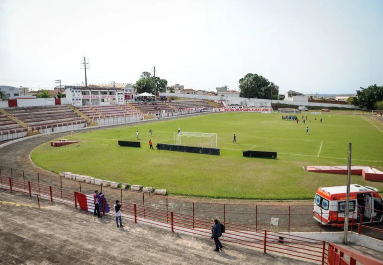 imagem da materia: Itapirense x Desportivo Brasil: onde assistir e escalações