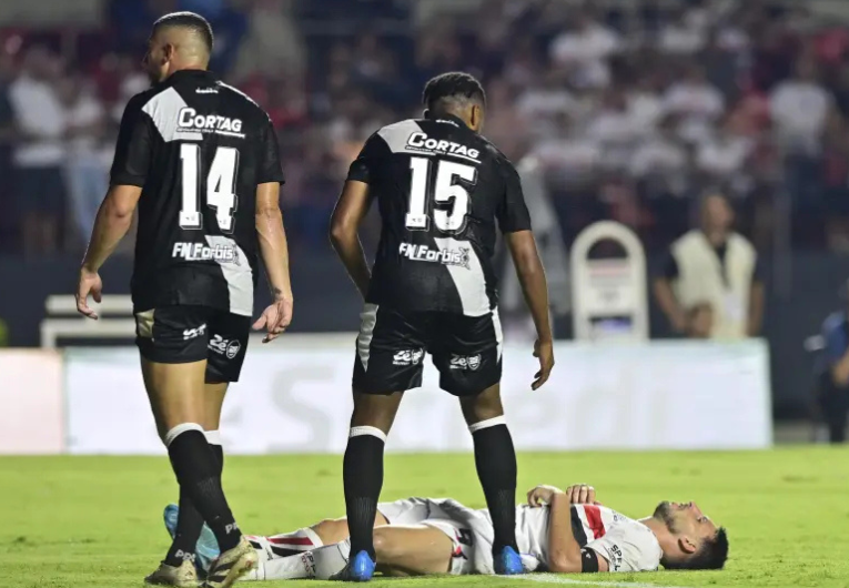 imagem da materia: Ponte Preta vence o São Paulo de virada no Morumbis