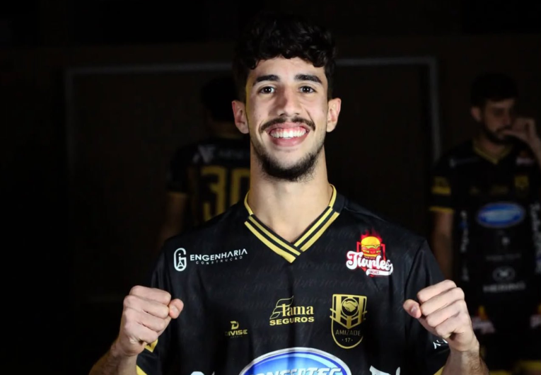 imagem da materia: Destaque do CAV na Copinha, Yago assina com o Fortaleza