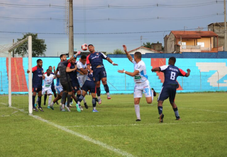 imagem da materia: União Suzano sai atrás, mas vence Marília de virada