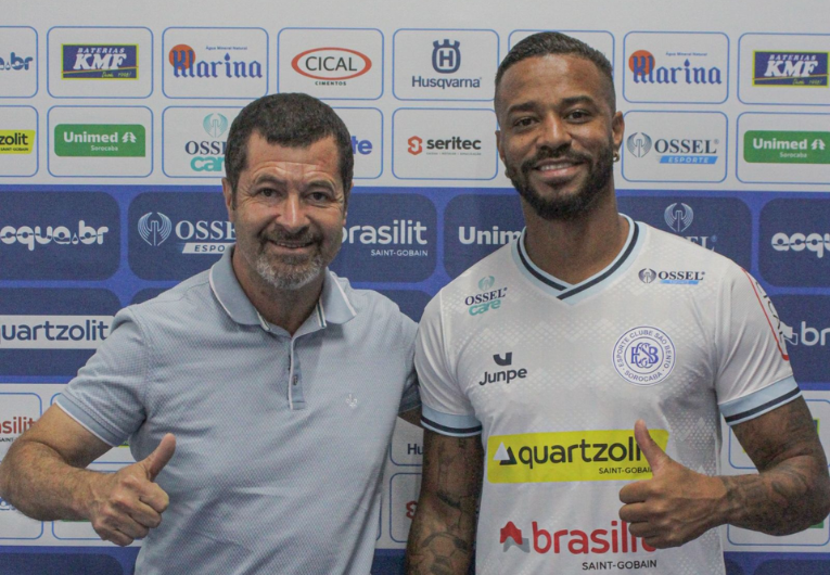 imagem da materia: São Bento anuncia contratação do atacante Rafael Silva