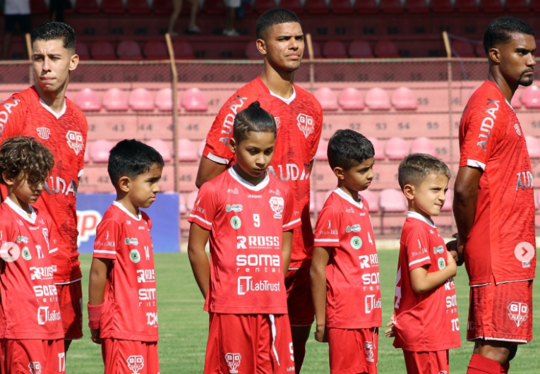 imagem da materia: Audax vence a primeira na A4 e sai da zona de rebaixamento