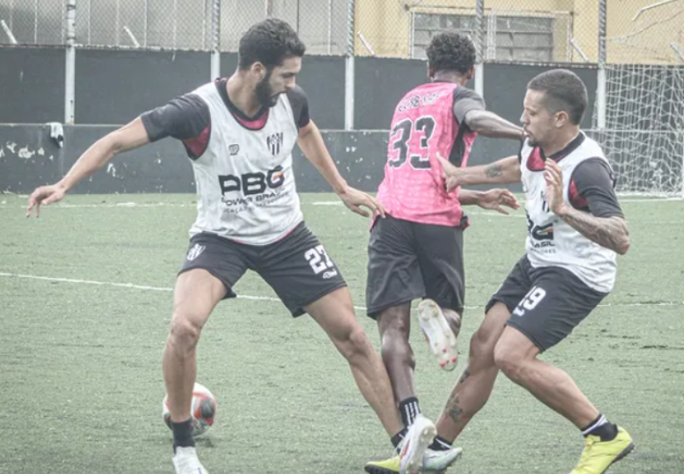 imagem da materia: EC São Bernardo segue preparação para jogo contra Monte Azul