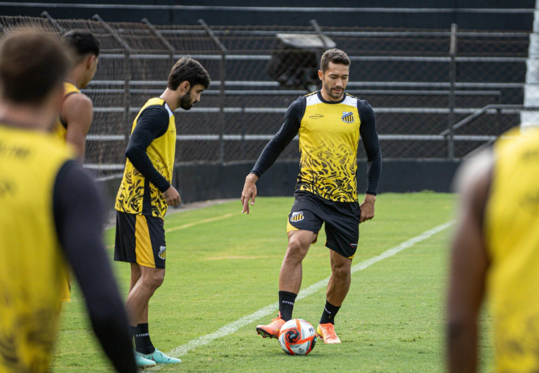 imagem da materia: Jean Irmer fala sobre a preparação para o jogo com o Guarani