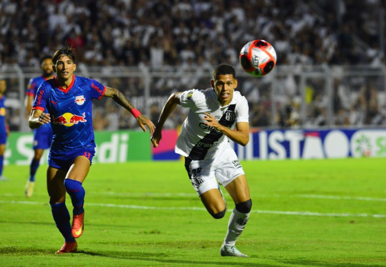 imagem da materia: Ponte Preta perde para Bragantino e é eliminada no Paulistão