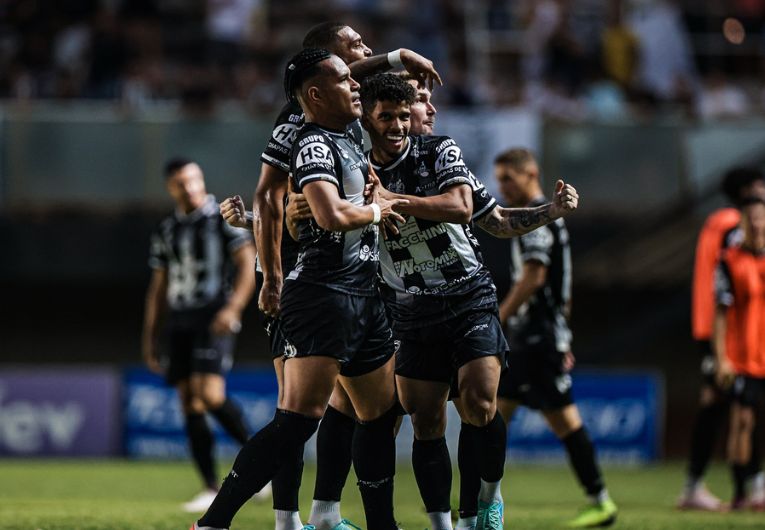 imagem da materia: Votuporanguense vence o XV de Piracicaba