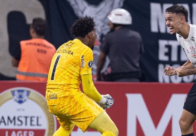 imagem da materia: Hugo Souza admite falha em classificação do Corinthians
