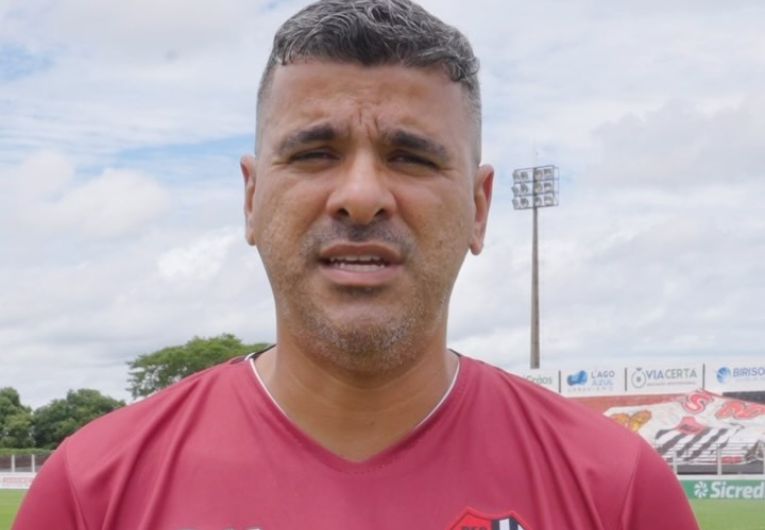 imagem da materia: Mário Henrique se apresenta para torcida do Bandeirante