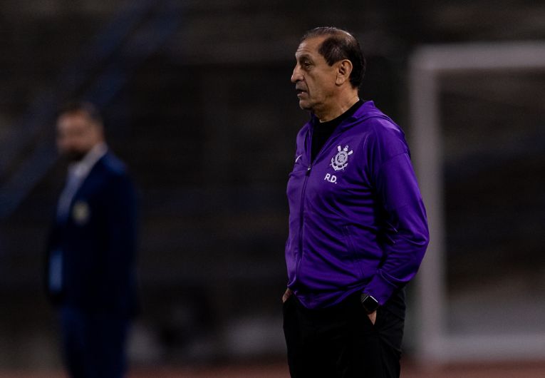 imagem da materia: Técnico do Corinthians mostra preocupação com empate