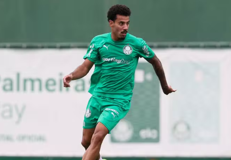 imagem da materia: Lucas Evangelista está no BID e pode estrear no Brasileirão