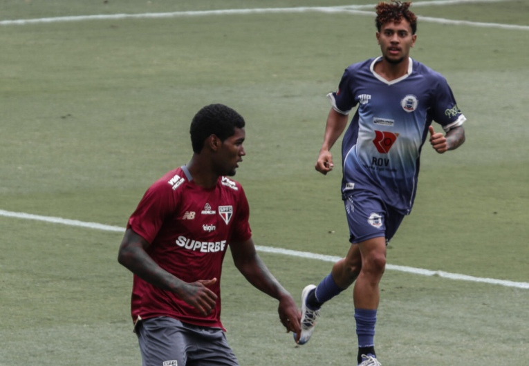 imagem da materia: São Paulo fez jogo treino contra o Grêmio Mauaense hoje