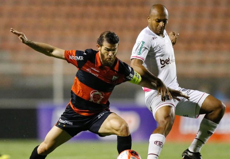 imagem da materia: Luiz Gustavo projeta semifinal da A2