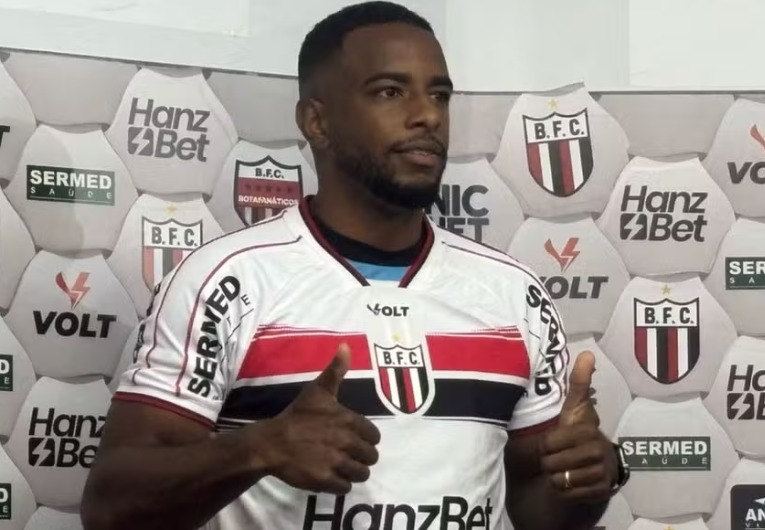 imagem da materia: Wesley Dias é apresentado no Botafogo-SP