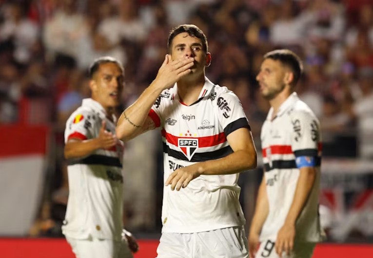 imagem da materia: Oscar volta a tempo da Libertadores? Confira