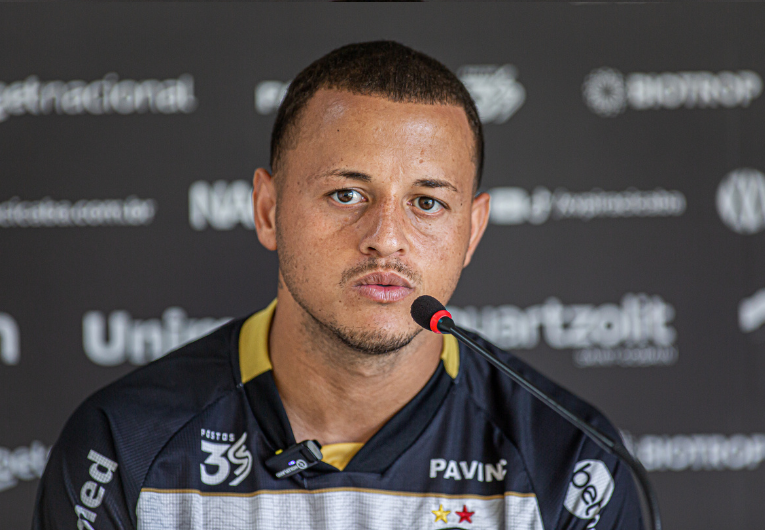 imagem da materia: Alison Silva estreia pelo XV e já mira objetivos na A2