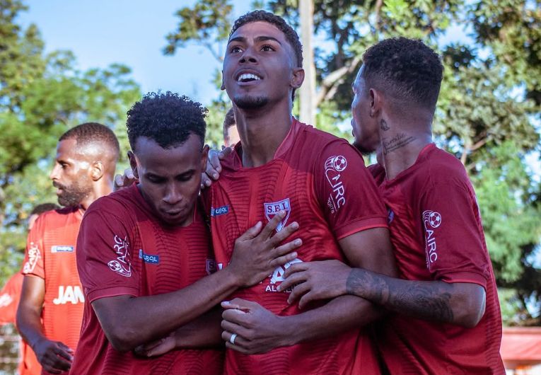 imagem da materia: Itapirense emplaca terceiro jogo seguido sem sofrer gol