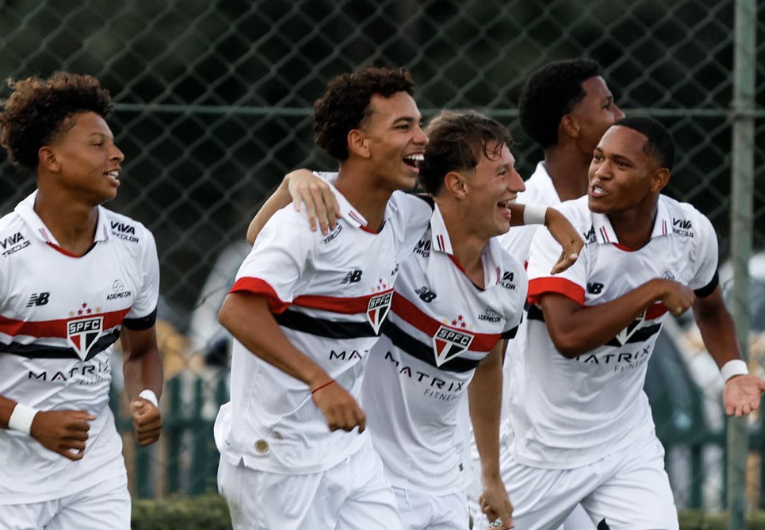 imagem da materia: São Paulo avança e pega o Sport na Copa do Brasil Sub-17