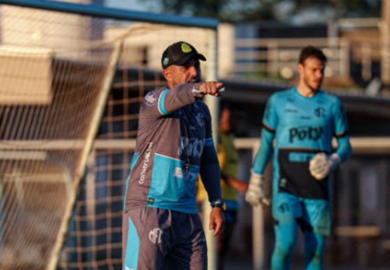 imagem da materia: Novo treinador do Mirassol, Rafael Guanaes, completa 44 anos