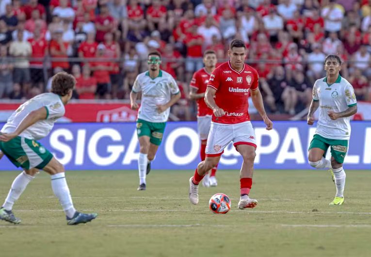 imagem da materia: Thiago Lopes é mais um a deixar o Noroeste rumo a AFE