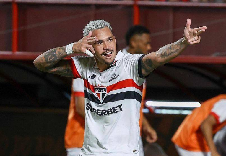 imagem da materia: Luciano é o 3º maior artilheiro do Brasileirão desde 2018