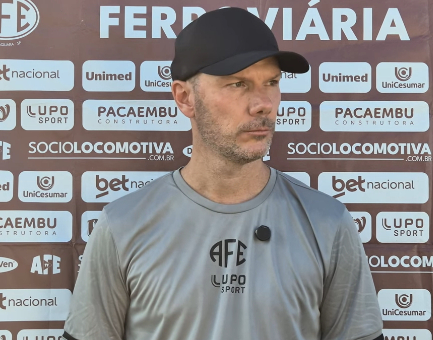 imagem da materia: Bergantin analisa derrota e projeta decisão para Ferroviária