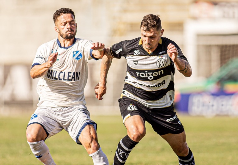 imagem da materia: Taubaté vence o XV de Piracicaba e avança ao mata-mata