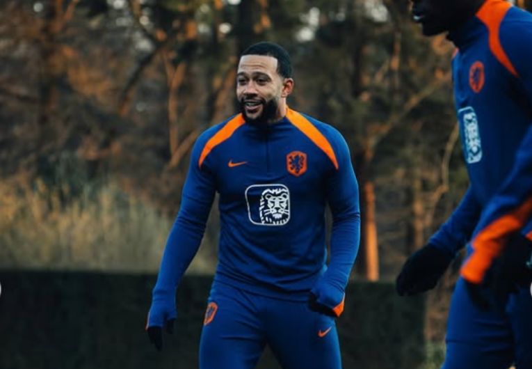imagem da materia: Depay exalta futebol brasileiro: