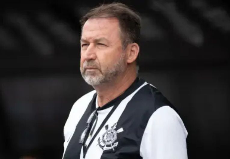 imagem da materia: Presidente do Corinthians comenta luta contra cambistas