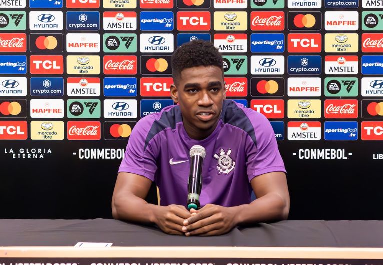 imagem da materia: Zagueiro do Corinthians analisa atacantes do Barcelona-EQU