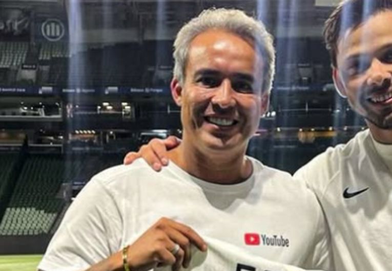 imagem da materia: Ex-Corinthians rasga elogios para Carrillo