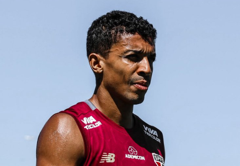 imagem da materia: Luiz Gustavo desfalca o SPFC com tromboembolismo pulmonar