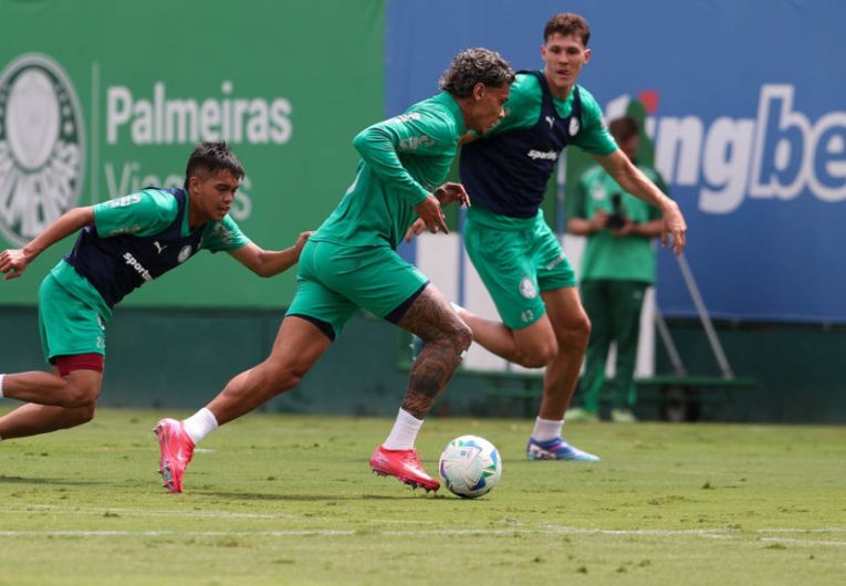 imagem da materia: Sem tempo para descanso! Palmeiras se reapresentou nesta segunda