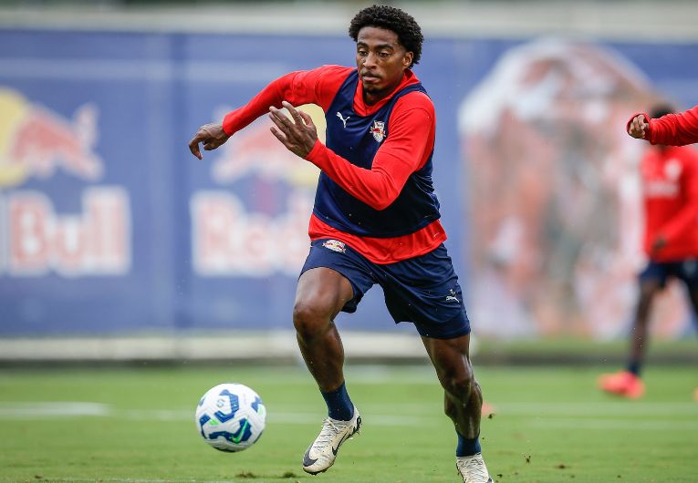 imagem da materia: Bragantino se reapresenta após derrota no Rio de Janeiro